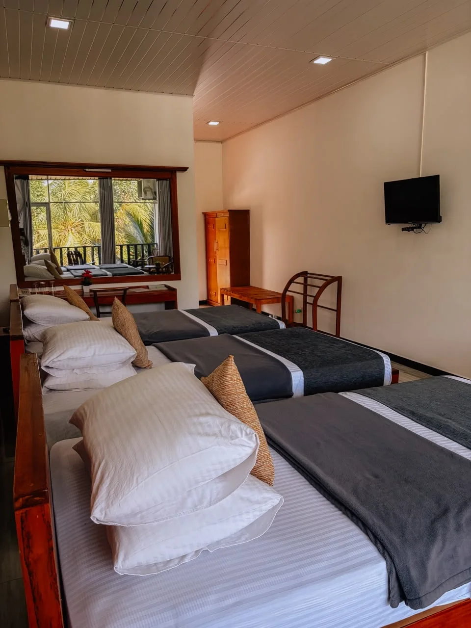 Triple Room – 3 Single Beds